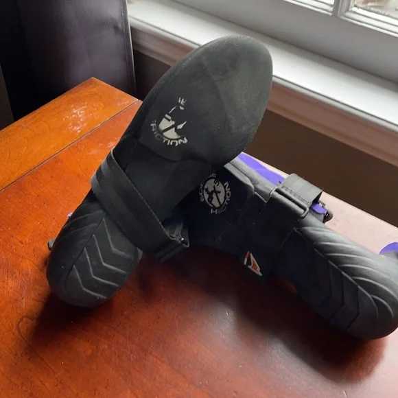 Used Mad Rock climbing shoes - Picture 3 of 7